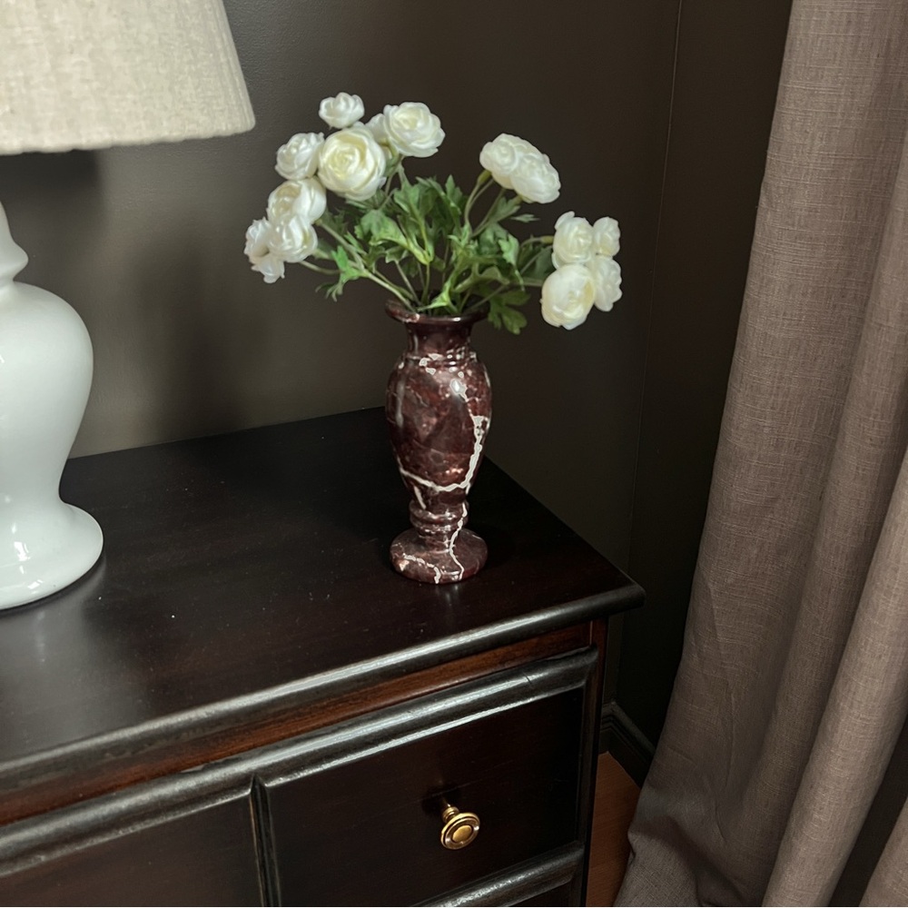 Elegant Brown Marble Vase with White Flowers